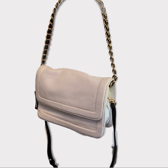 Marc Jacobs Cushion Bag NWOT White with Black Straps with Gold Hardware - Picture 5 of 12